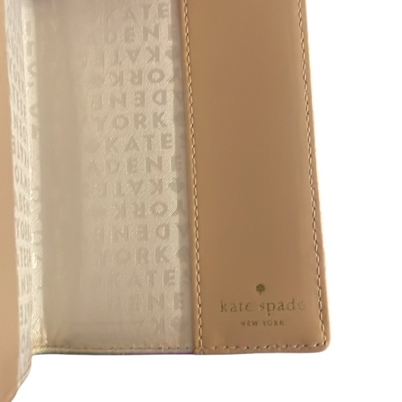 Kate spade passport holder ice  shore street ice cream - Picture 3 of 6